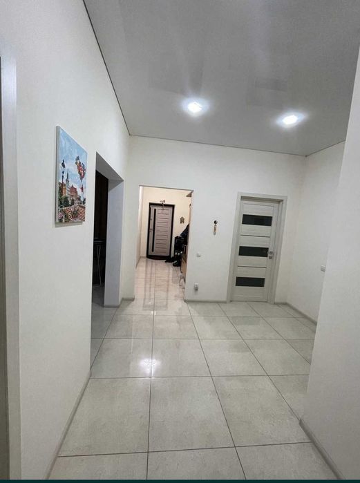 Продам добротный дом в  Великодолинском