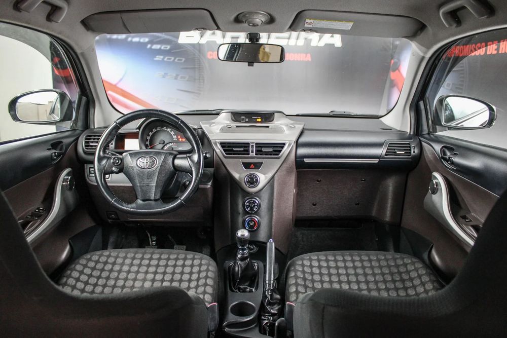 Toyota iQ 1.0 VVT-i Essential+AC