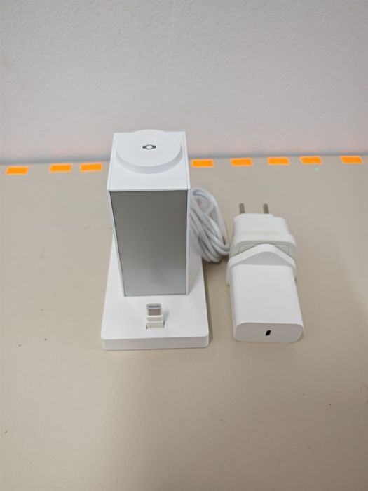 Stację ładującą typu 3 in 1 Charging Station USB-C (HM730CCS)