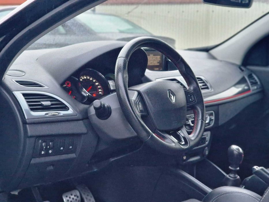 RENAULT MÉGANE COUPÉ GT LINE 1.5DCI 110Cv