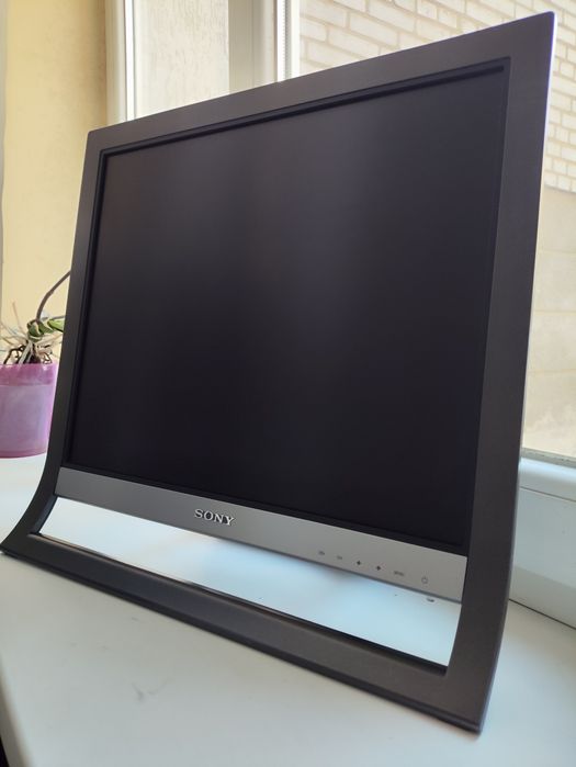 Монітор Sony SDM-HS95