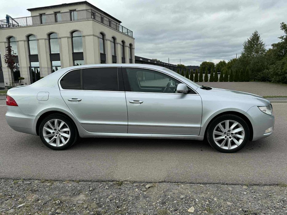 Продається автомобіль Skoda superb