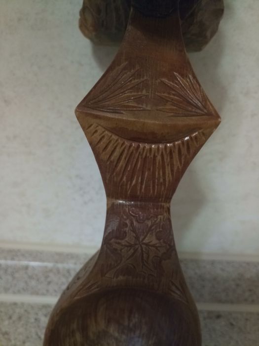 Декоративная деревянная ложкаа