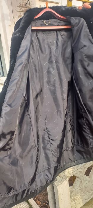 Продам шубу (мутон/норка]