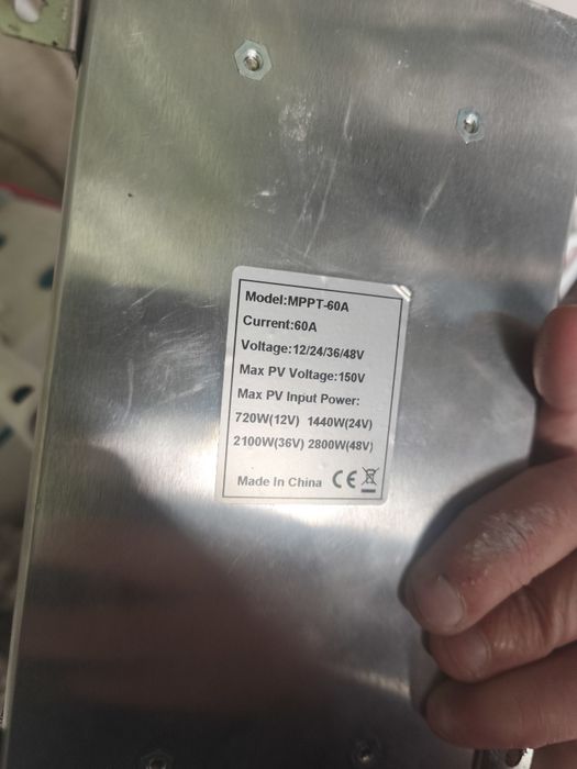 Controlador de carga mppt 24/48