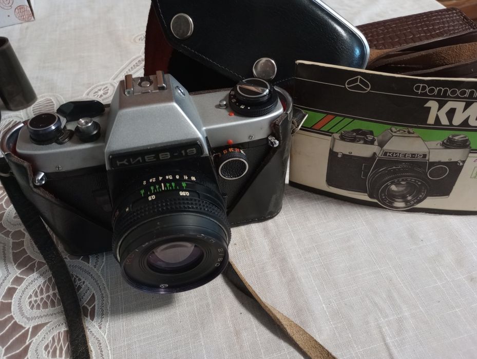 Фотоаппарат Киев-19 и аксессуары