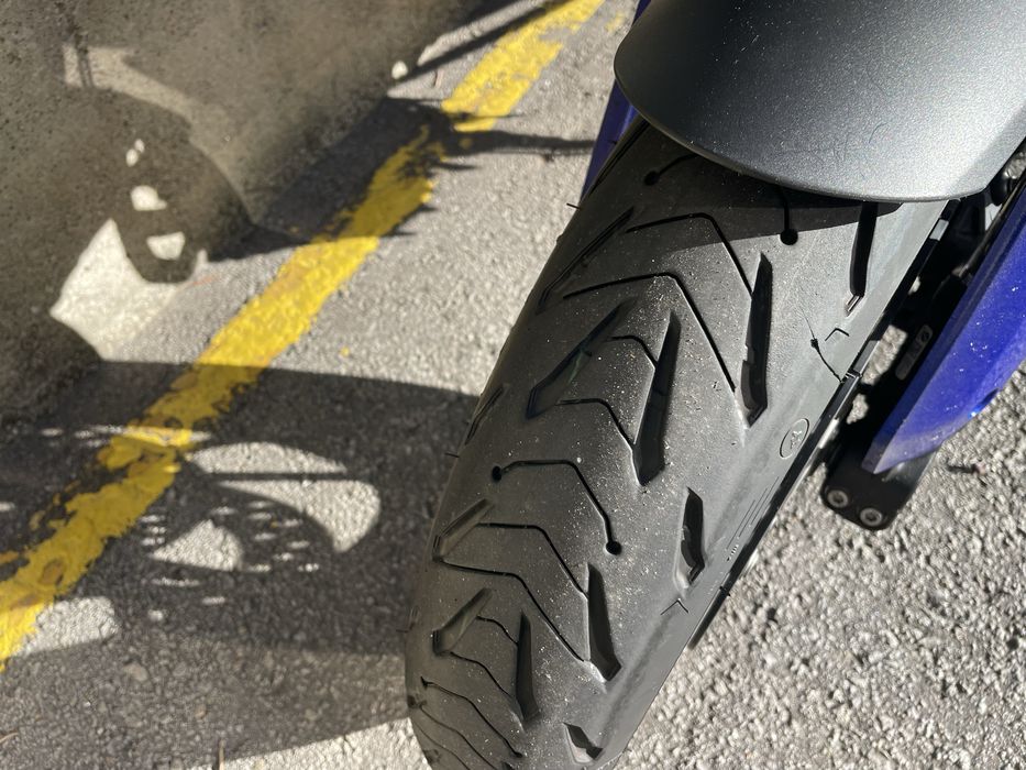 BMW F 900 XR como nova