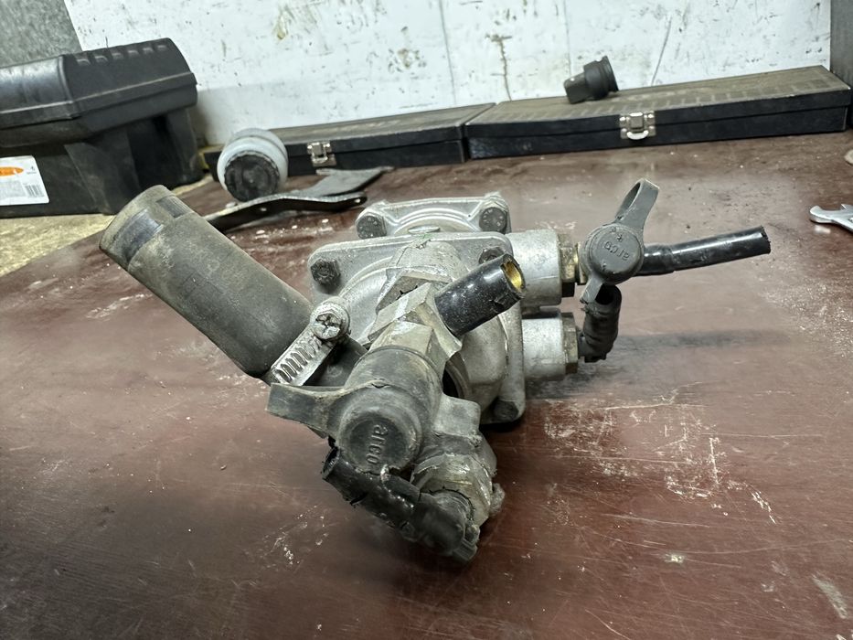 Главный тормозной кран Mercedes Vario 4613152587 WABCO