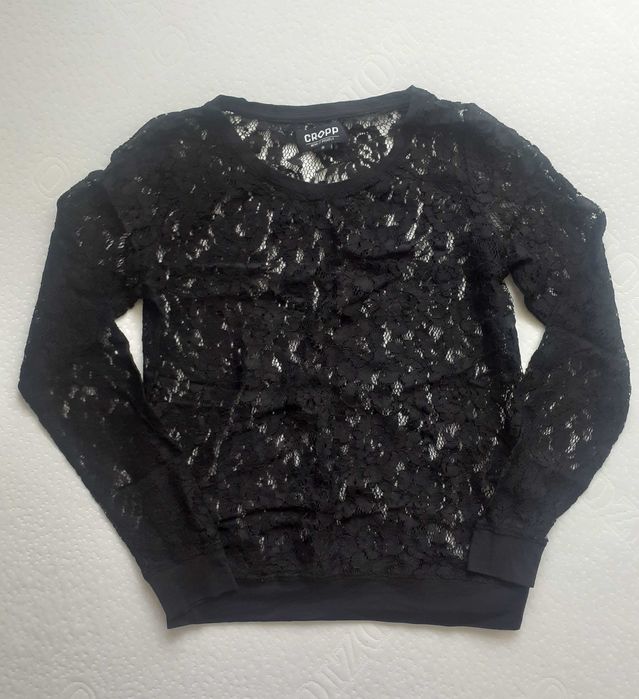 Bluzka z koronki czarna