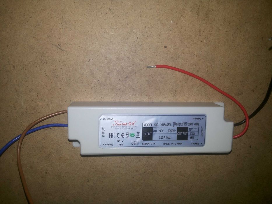 Блок питания 12 в 3.75 а 45 вт герметичный  LED драйвер