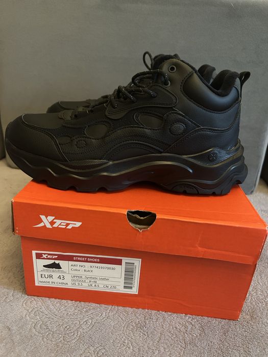 Чоловічі зимові кросівки XTEP