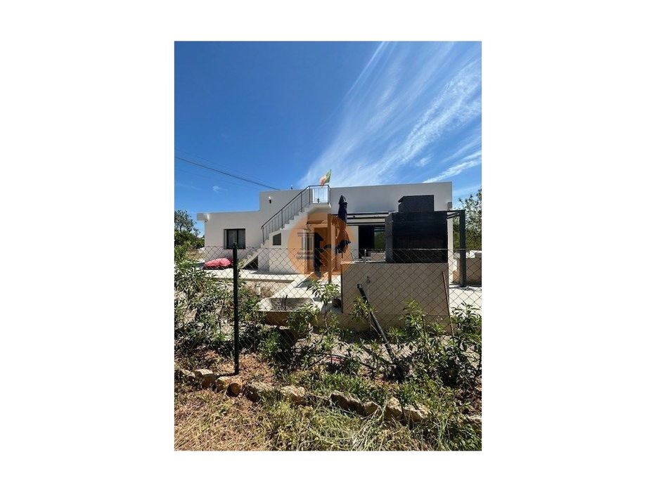 Moradia V2 para arrendamentos de Inverno situada no campo