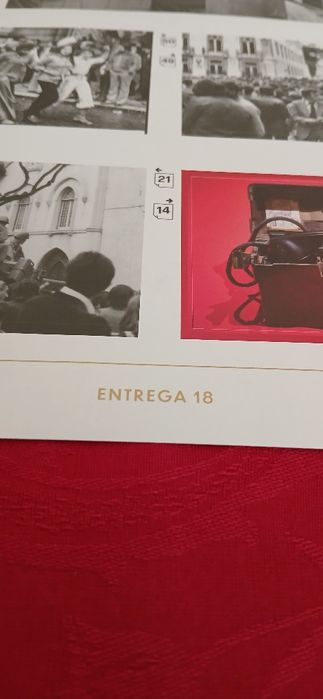 Entrega da coleção 25 de Abril, nova