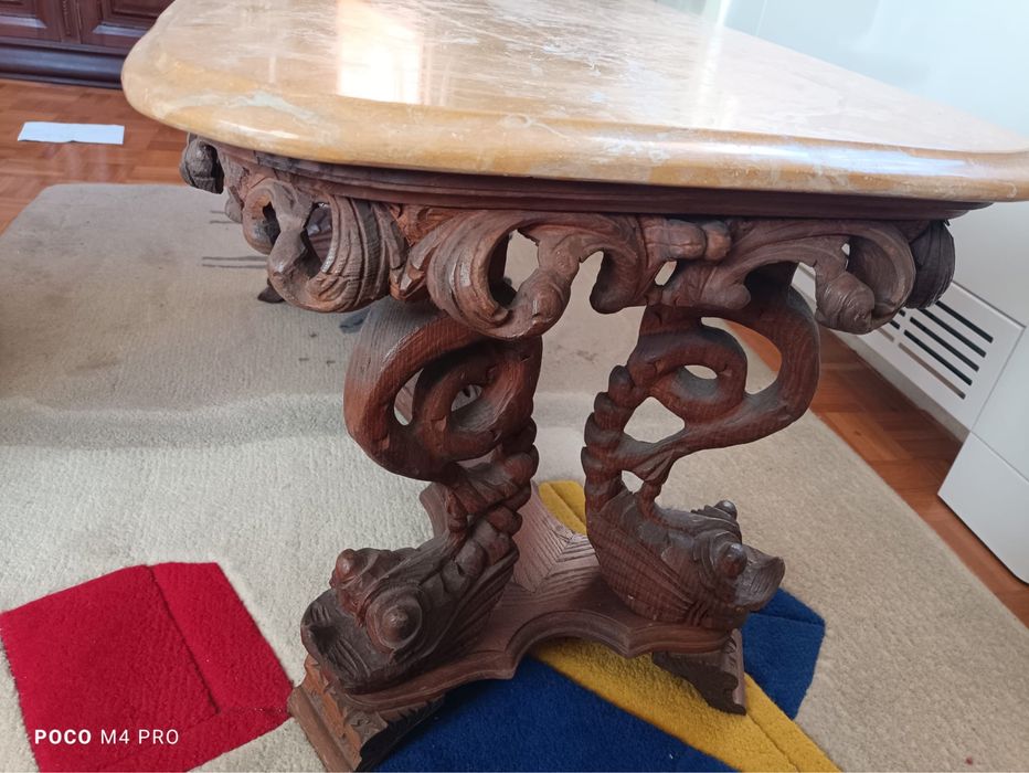 Mesa de Centro em Madeira e Tampo de Marmore” em V.N. Famalicao”