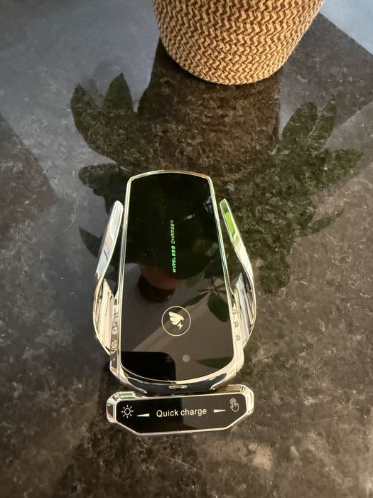 Carregador Sem Fios Automático para Carro – Fast Charge