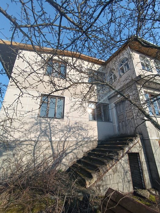 Недобудова в Зарічанах