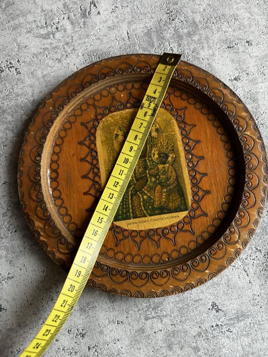 Dewocjonalia | święte obrazki na drewnie | kapliczka Maryja pirografia