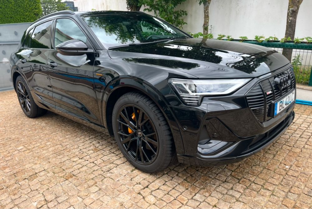 Audi e-tron E-TRON 55 2x S LINE BLACK EDITION/ACC/SIDE