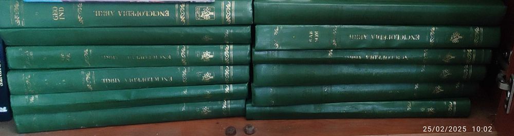 Enciclopédia Abril - 12 Volumes