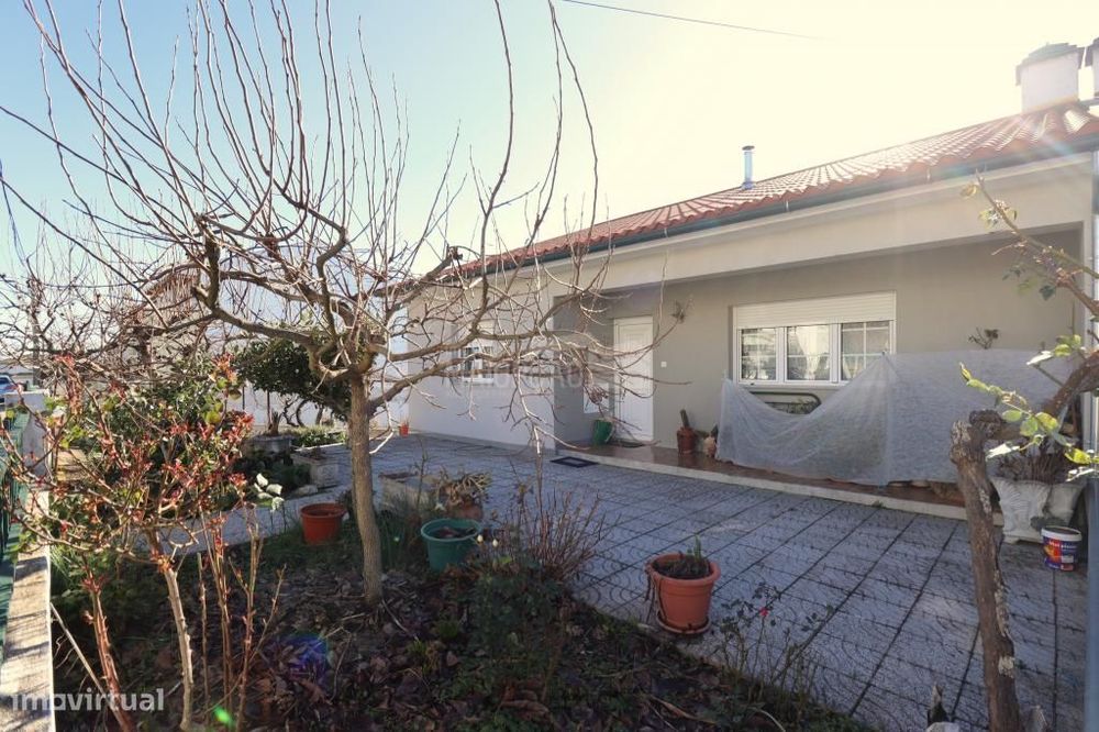 Moradia V3 em Bragança