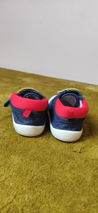 Trampki, buty niechodki z lwem rozmiar 21