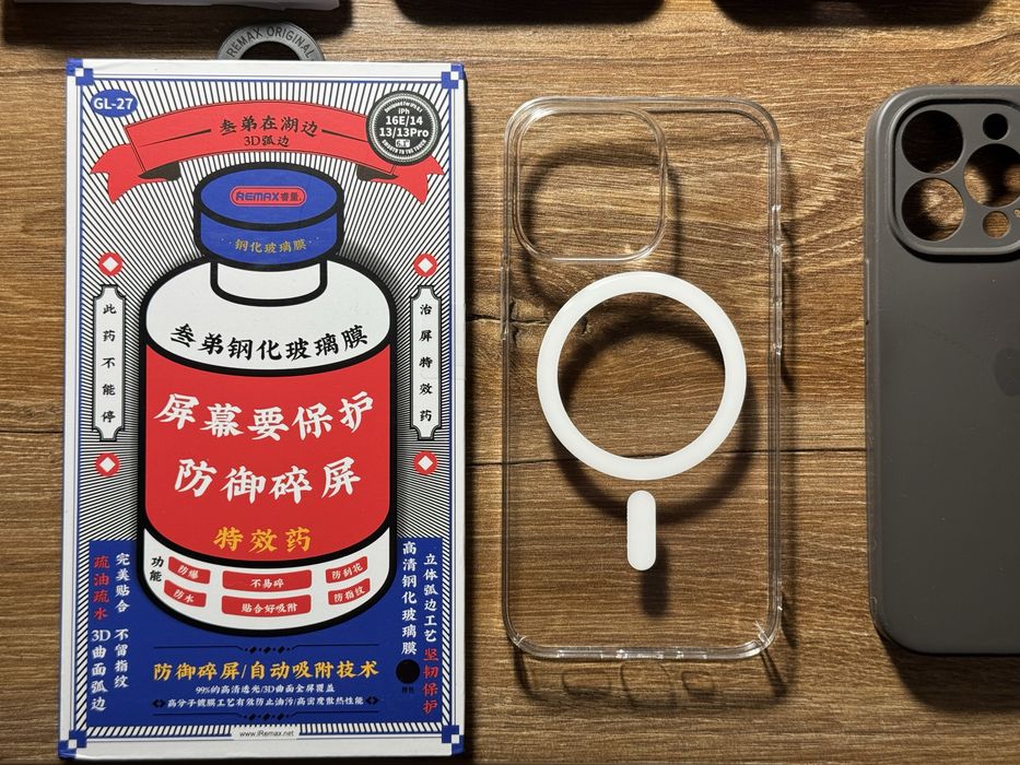 Чохли iPhone 13 Pro, майже нові!