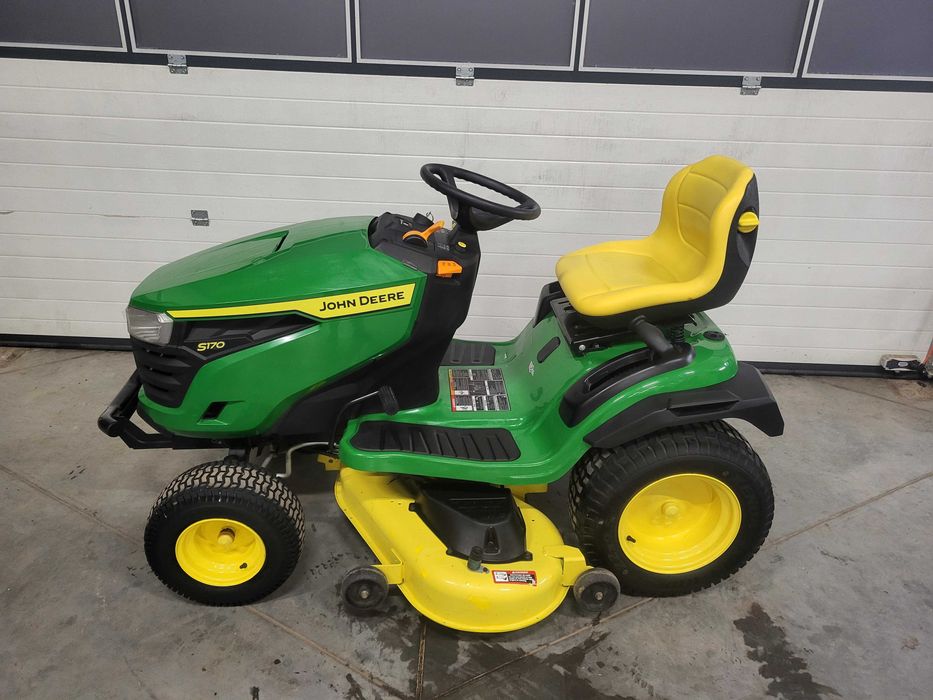 Traktorek kosiarka John Deere S170