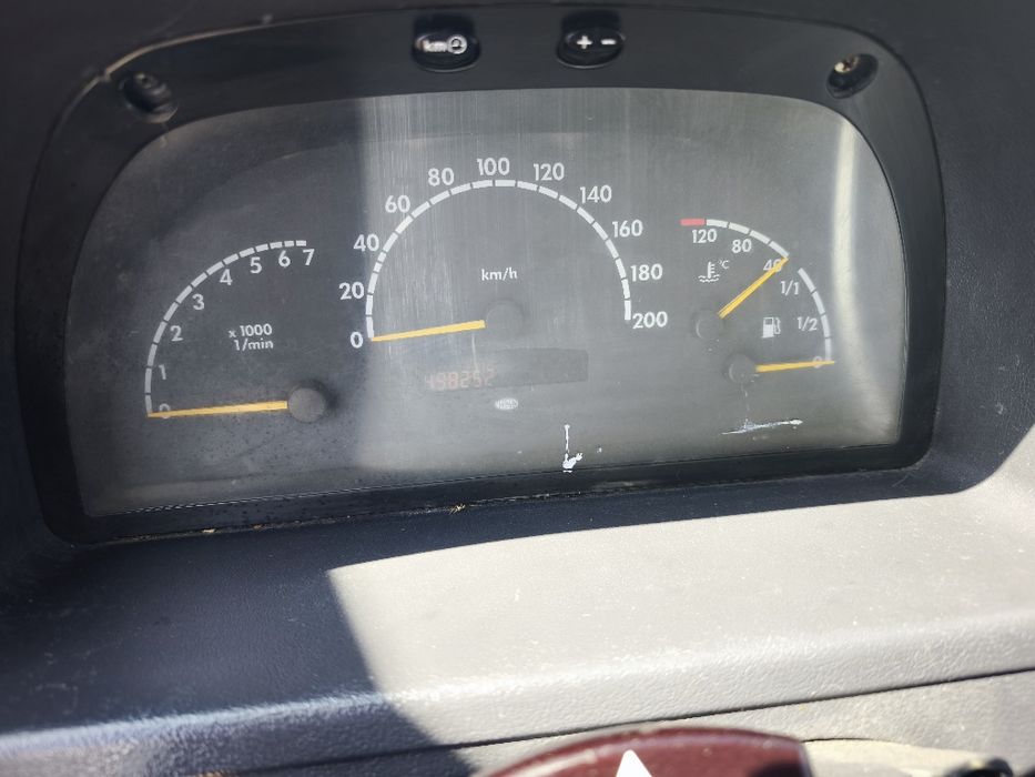 Mercedes Vito 112 avariado