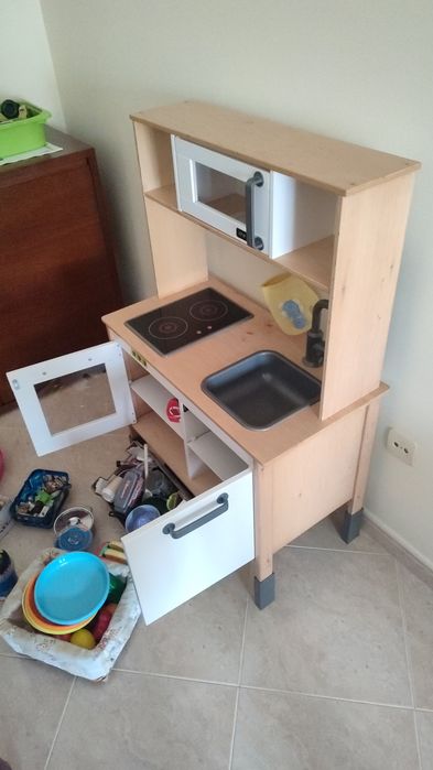 Cozinha de brincar IKEA com acessórios