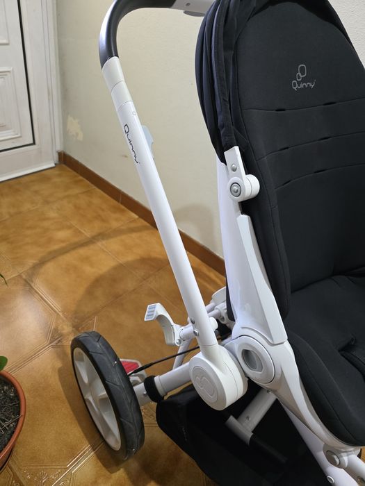 Carrinho quinny mood