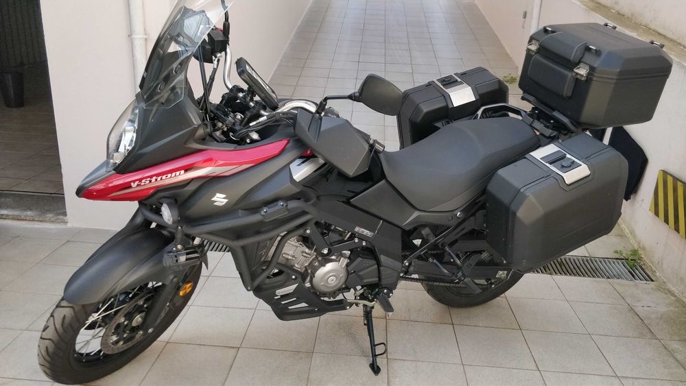 Suzuki v strom 650 XT ano 2021