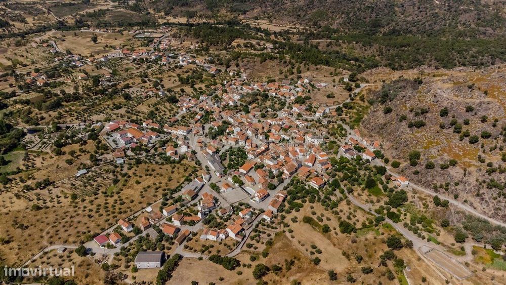 Moradia Geminada T1 / Sabugal, Bendada