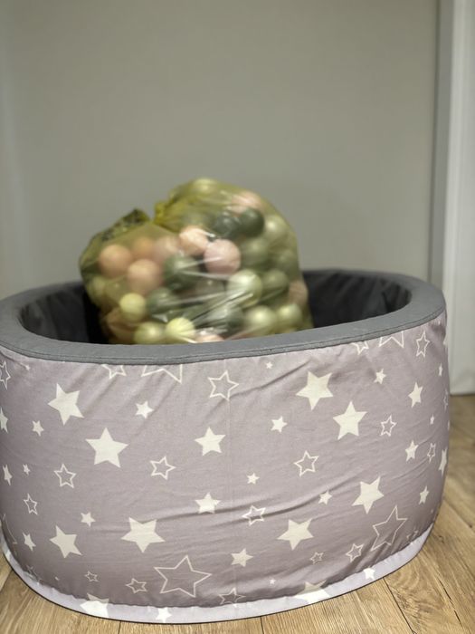 Sprzedam basen z kulkami