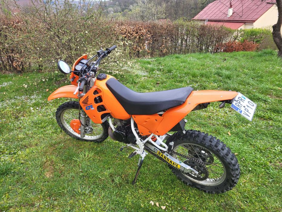Honda Crm 125 Zarejerestrowna