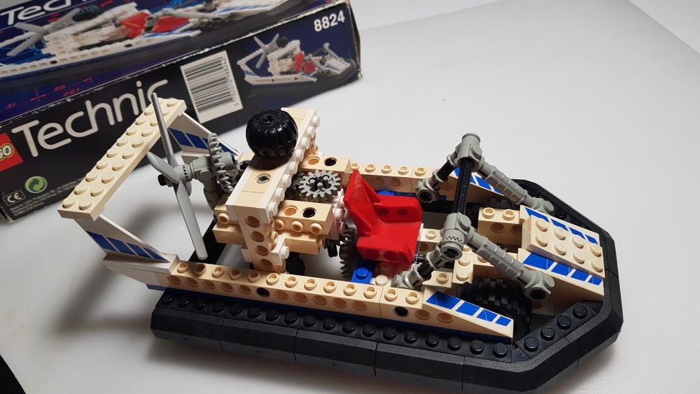 LEGO technic 8824 poduszkowiec helikopter retro