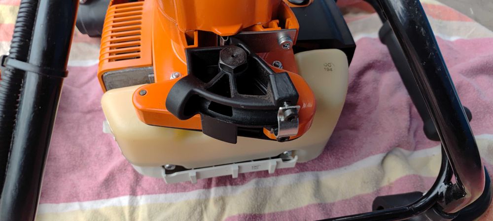 Бензобур Stihl BT 121