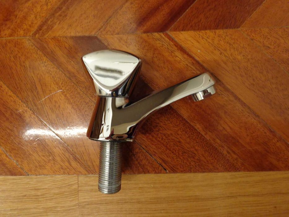 Torneira de lavatório