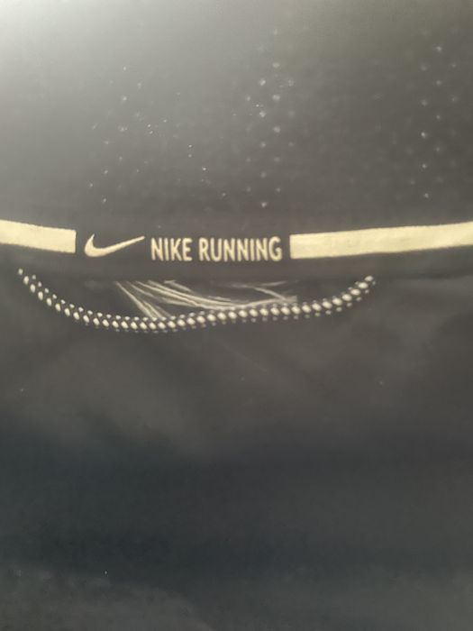 Жилетка для бігу Nike AeroLoft 800