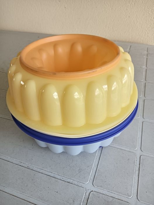 2 (duas) Feiticeira Tupperware