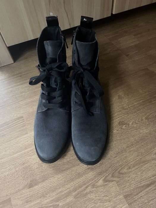 Buty botki  damskie wloskie skora rozmiar 41