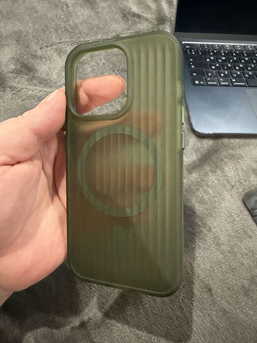 Чехли на iPhone 15 Pro