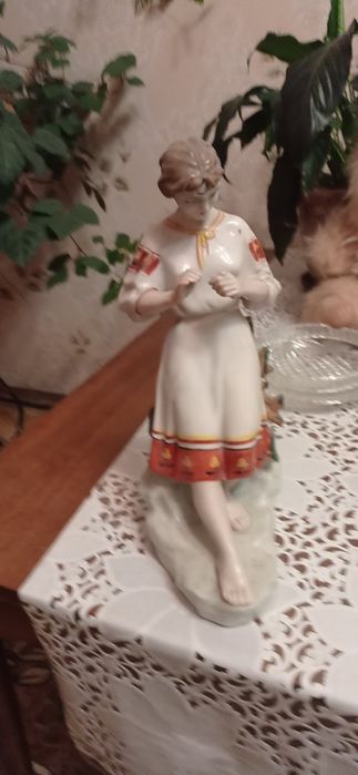 Статуетки старовинні