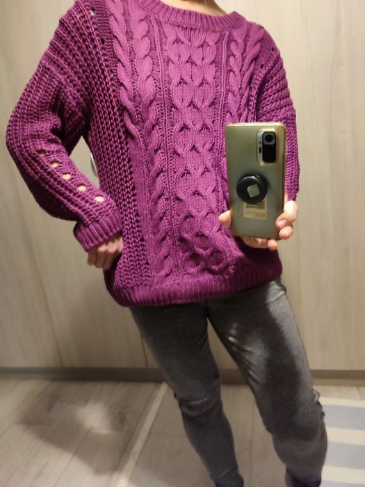 Sweter amarantowy medicine