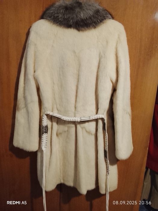 Шуба дуже гарна натуральне хутро