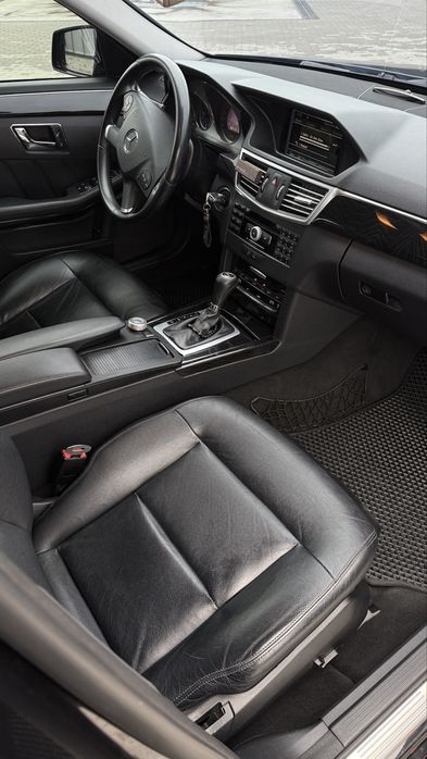 Mercedes-Benz E-Class W212