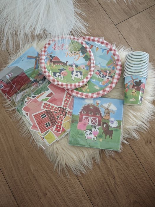 Dekoracje urodzinowe FARMA zestaw 16 os talerzyki kubki serwetki