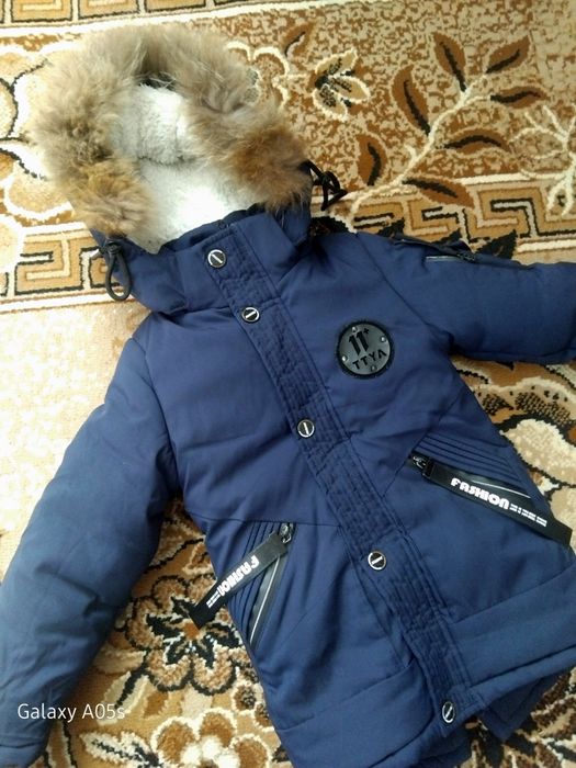 Зимова куртка на 2-3роки .Подовжена