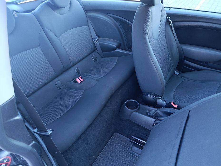 Mini Cooper  One 1.4 benzyna 2007r wersja 2