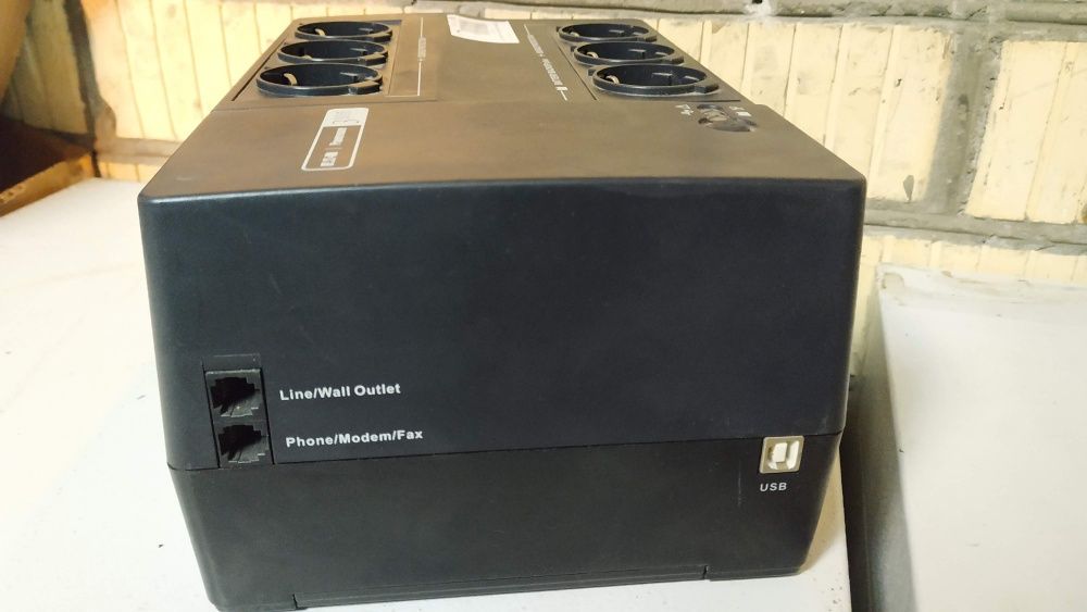 Бесперебойник ИБП Eaton PowerWare 3105 (PW3105 500s) розеточный