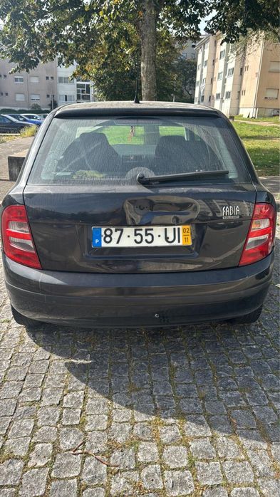 Skoda Fabia 1.2 apenas 100.000km